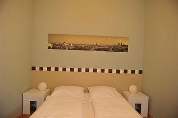 Pfefferbett Regierungsviertel 3* Berlino